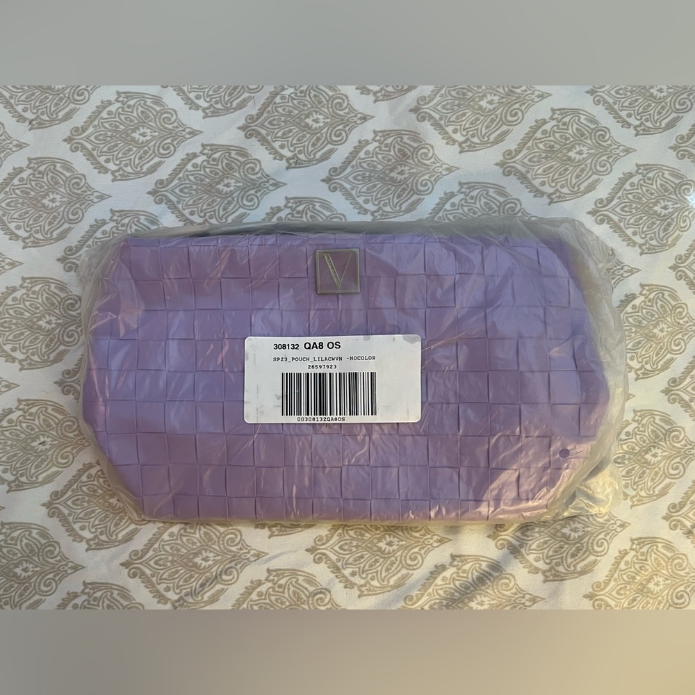 NWT Victoria’s Secret Cosmetic Pouch